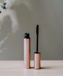 Bee Pampered Serum-Infused Lengthening Mascara